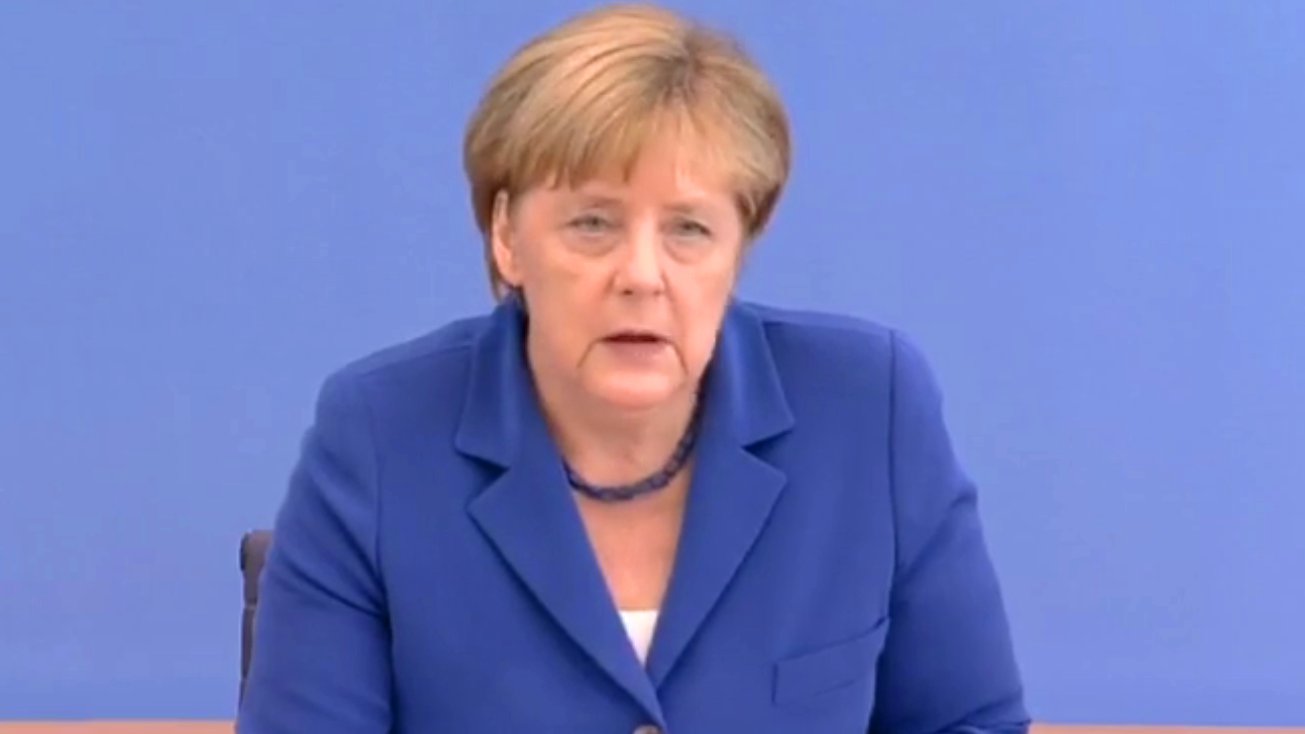 Sommer-Pressekonferenz mit Angela Merkel